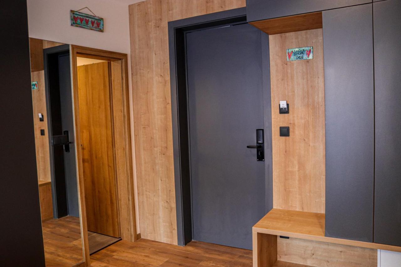 Apartman Nisa - Ovruc Strbske Pleso Luaran gambar
